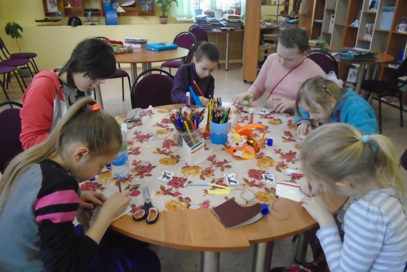 Акции, мастер-классы и семейные праздники в Мурманской областной детско-юношеской библиотеке