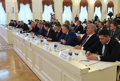 Андрей Никитин принял участие в обсуждении вопросов национальной безопасности на совещании в Санкт-Петербурге