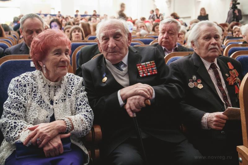 Андрей Никитин поздравил новгородцев с 76-летием освобождения Новгорода